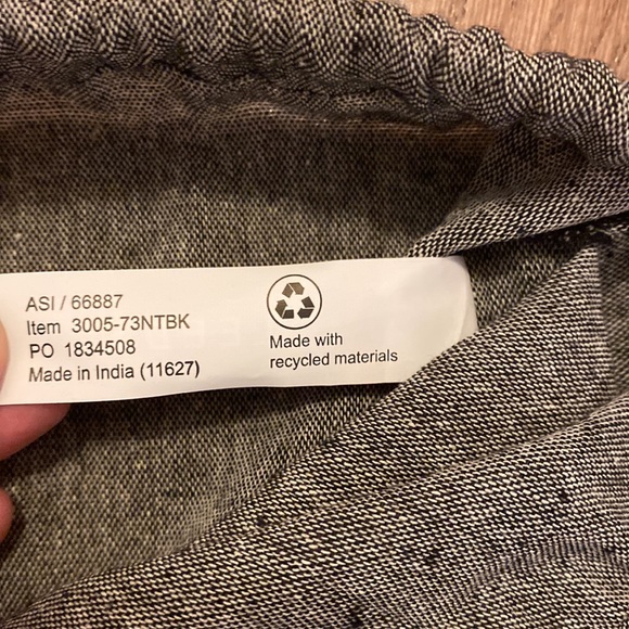NWOT Environmentally Conscious Drawstring Bag - Picture 4 of 6